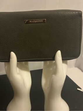Liz Claiborne Gray Zip-Around Wallet